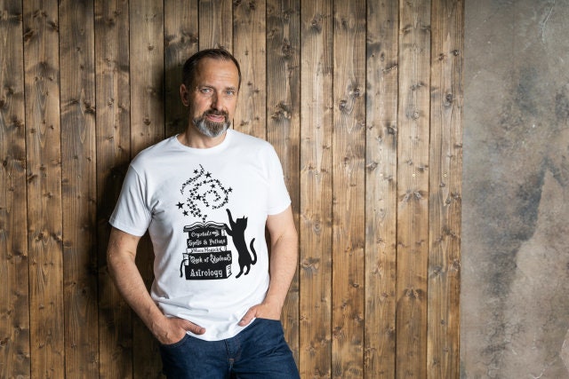 Hocus Pocus Pile of Spell Books Unisex Jersey Short Sleeve Tee